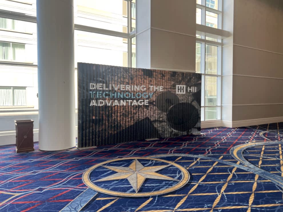 Trade show booth display created with beMatrix modular frames in Charlotte, NC