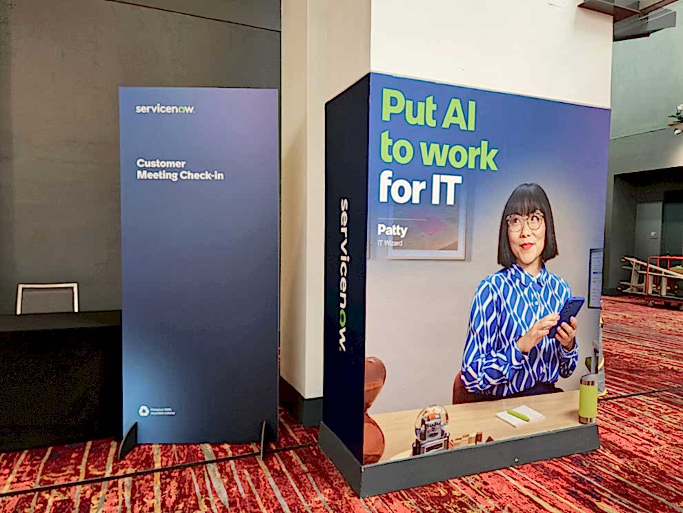 Interior workplace branding using environmental graphic design in Charlotte, NC