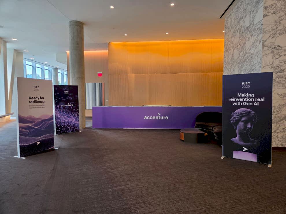 Event environments with directional signage and graphics in Charlotte, NC